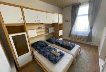 FeWo S  Meer 7 allows 18 year olds to book a room