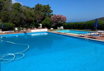 Sunlight Apartment allows 18 year olds to book a room