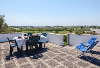 Villa Punta Prosciutto Vista Mare has Balcony rooms