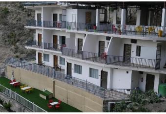 Hotel Cloud Forest, Lansdowne has Balcony rooms