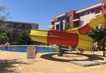 HOLIDAYFORT APARTMENT SUNNY BEACH allows 18 year olds to book a room