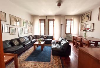 Italian style in Treviso centre has Balcony rooms