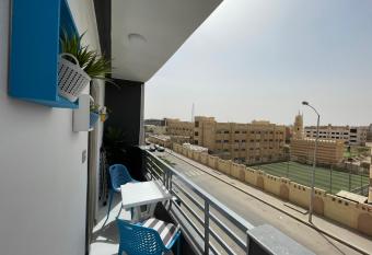 Luxury Studio House 589-6 has rooms with a private hot tub