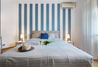 Appartamento Marilu Lake View has Balcony rooms