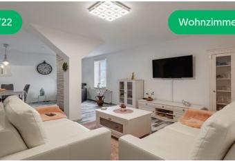 Schlo  blick has Balcony rooms