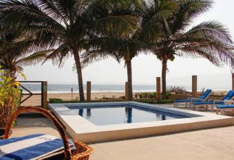 Total Privacy on Playa Blanca     Casa Flor De Coco has Balcony rooms