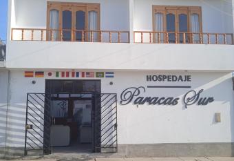 HOSPEDAJE PARACAS SUR has Balcony rooms