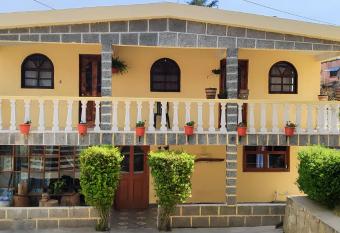 Caba  a Pap   Beto has Balcony rooms