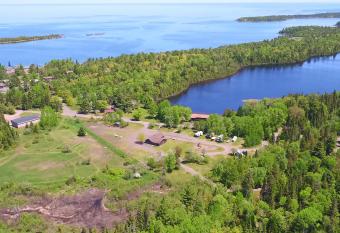 Lake Fanny Hooe Resort - 2 bed with Balcony Room A Hotel Room has Balcony rooms