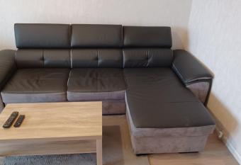 grand apparte meuble a Clermont has Balcony rooms