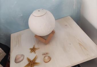 apartamento con aire bohemio, a 100 metros del mar has Balcony rooms