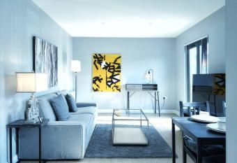 New luxurious and business APT allows 18 year olds to book a room