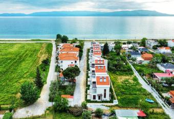 Argilos Residential Complex has Balcony rooms