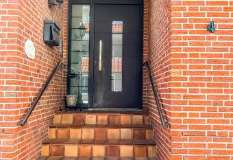 Haus Tida allows 18 year olds to book a room