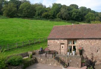 Orchard Barn has rooms with a private hot tub