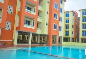 Homestay Luxurious apartments with swimming pool has Balcony rooms