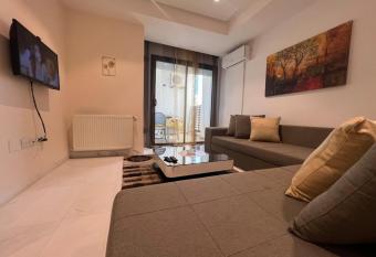 Royal house sokra allows 18 year olds to book a room