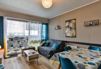 Appartement Le Grand Large 2 - Les Becs has Balcony rooms