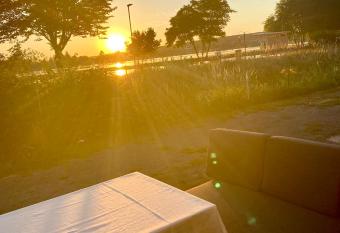 House of Happiness mit Seeblick has Balcony rooms