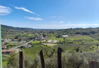 L   Oro di Nonna Adele allows 18 year olds to book a room