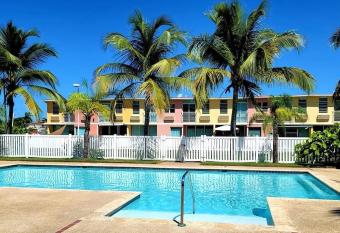 Family friendly vacation townhouse has Balcony rooms