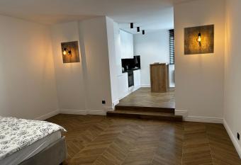 Habibi has Balcony rooms