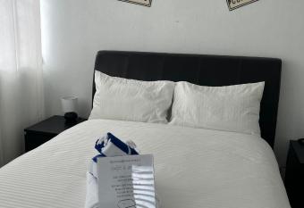 Peaceful Luxury Villa - TheShine&GlowPlace has Balcony rooms