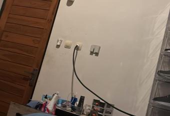 House Edan has Balcony rooms