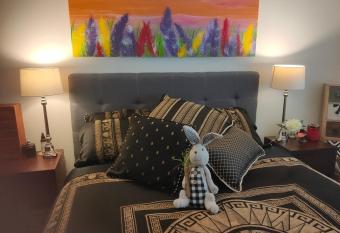 Cheerful Room in Crows Nest allows 18 year olds to book a room