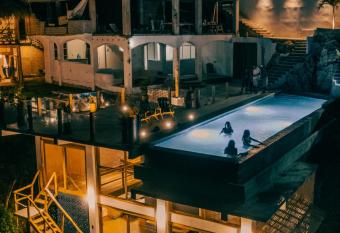 Casa Lala has Balcony rooms