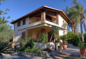 Villa Rebecca luxury has Balcony rooms