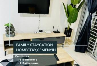 Spacious Apartment Semenyih has Balcony rooms