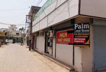 OYO 81343 Palm Guest House allows 18 year olds to book a room