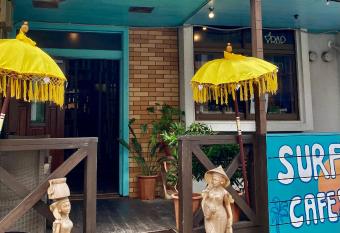 Surfer s Cafe& Hostel allows 18 year olds to book a room