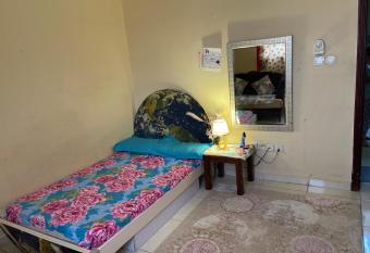Noor homes allows 18 year olds to book a room