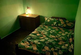 Rooftop Terrace Retreat has Balcony rooms