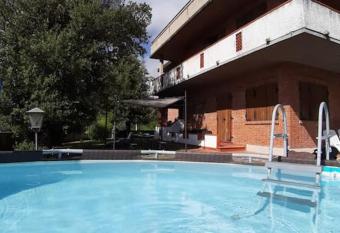 Seaview Camaiore casa vacanza has Balcony rooms