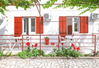 Apartmani i sobe Radoji  i   has Balcony rooms