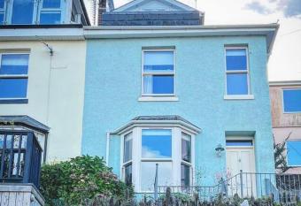 Hazel bank holiday overlooking the river dart has Balcony rooms