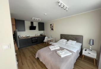 Apartament Radiowa Premium allows 18 year olds to book a room