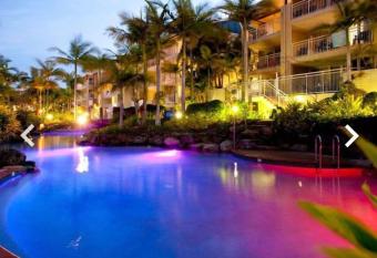 Alex Resort Studio Small Ocean View has rooms with a private hot tub