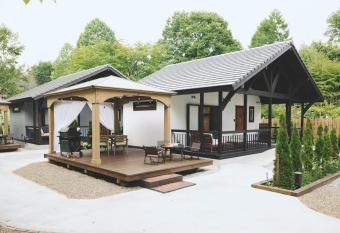 Auberge Kiyosato Glamping Villa has Balcony rooms