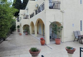 Villa Mandarin Grove Alyanoe has Balcony rooms