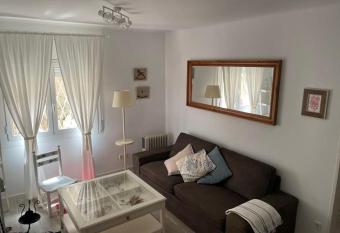 Stunning apartment at beach allows 18 year olds to book a room