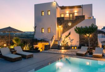 Santa Mar ECO Suites has Balcony rooms