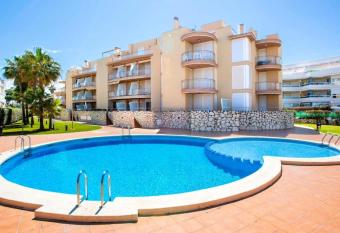 Apartamento en D  nia allows 18 year olds to book a room