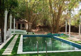 Surya Eco and Wedding Resort allows 18 year olds to book a room