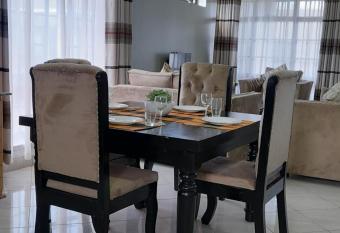 Kijivu Suites 3 B to E, Mateves has Balcony rooms