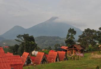 SUWON CAMP allows 18 year olds to book a room