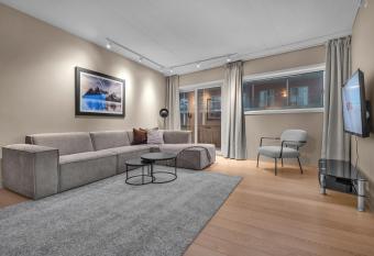 City Home Aurora has Balcony rooms